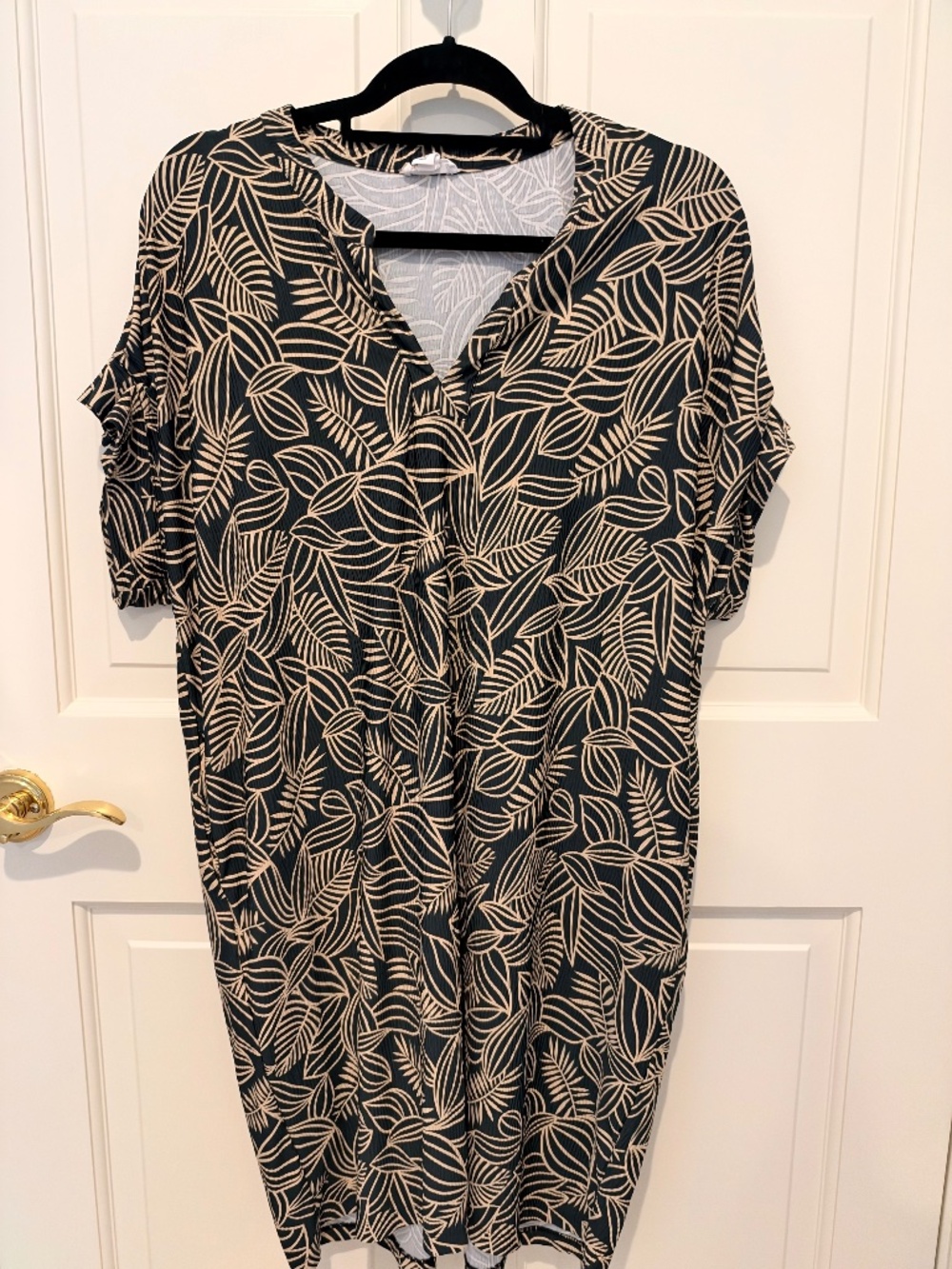 Tribal Jeans leaf-print dress, size L.